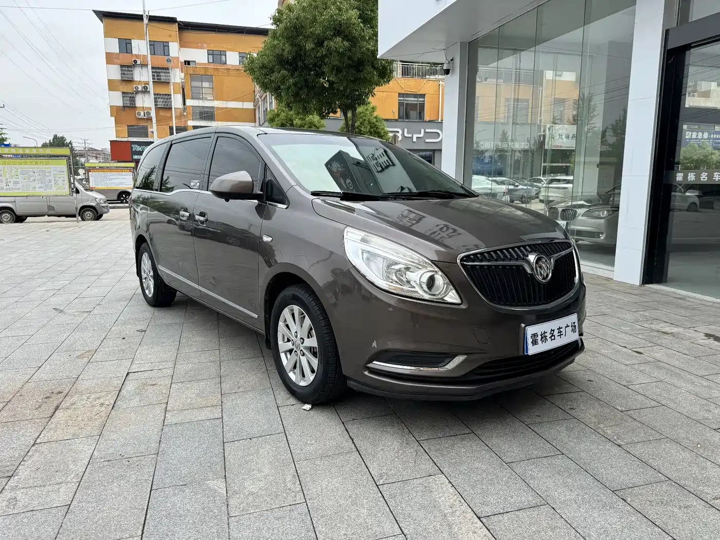 Buick GL8 2017 25S Luxury China V фото 3