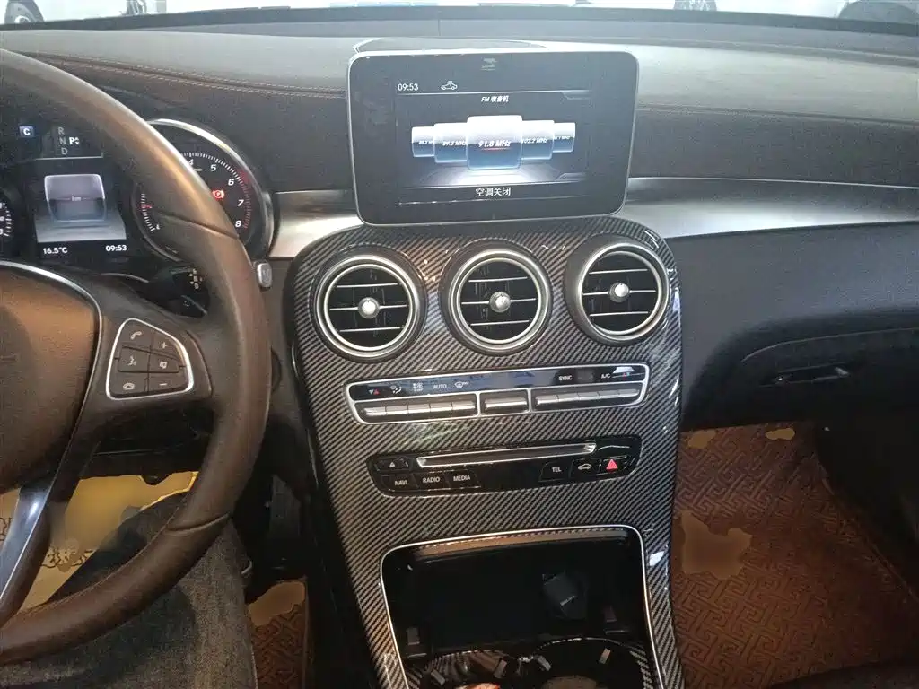 Mercedes-Benz GLC 2019 GLC 260 L 4MATIC Dynamic фото 6