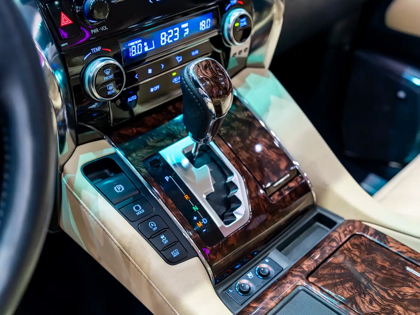Toyota Alphard 2018 Facelift 3.5L Luxury Edition фото 14