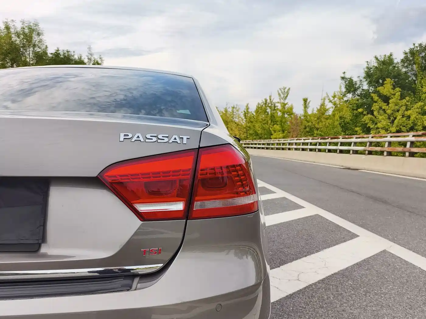 Фото 24 - Volkswagen Passat