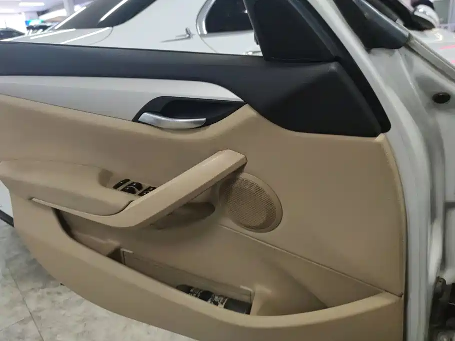 BMW X1 (Import) 2013 2012 sDrive18i Luxury