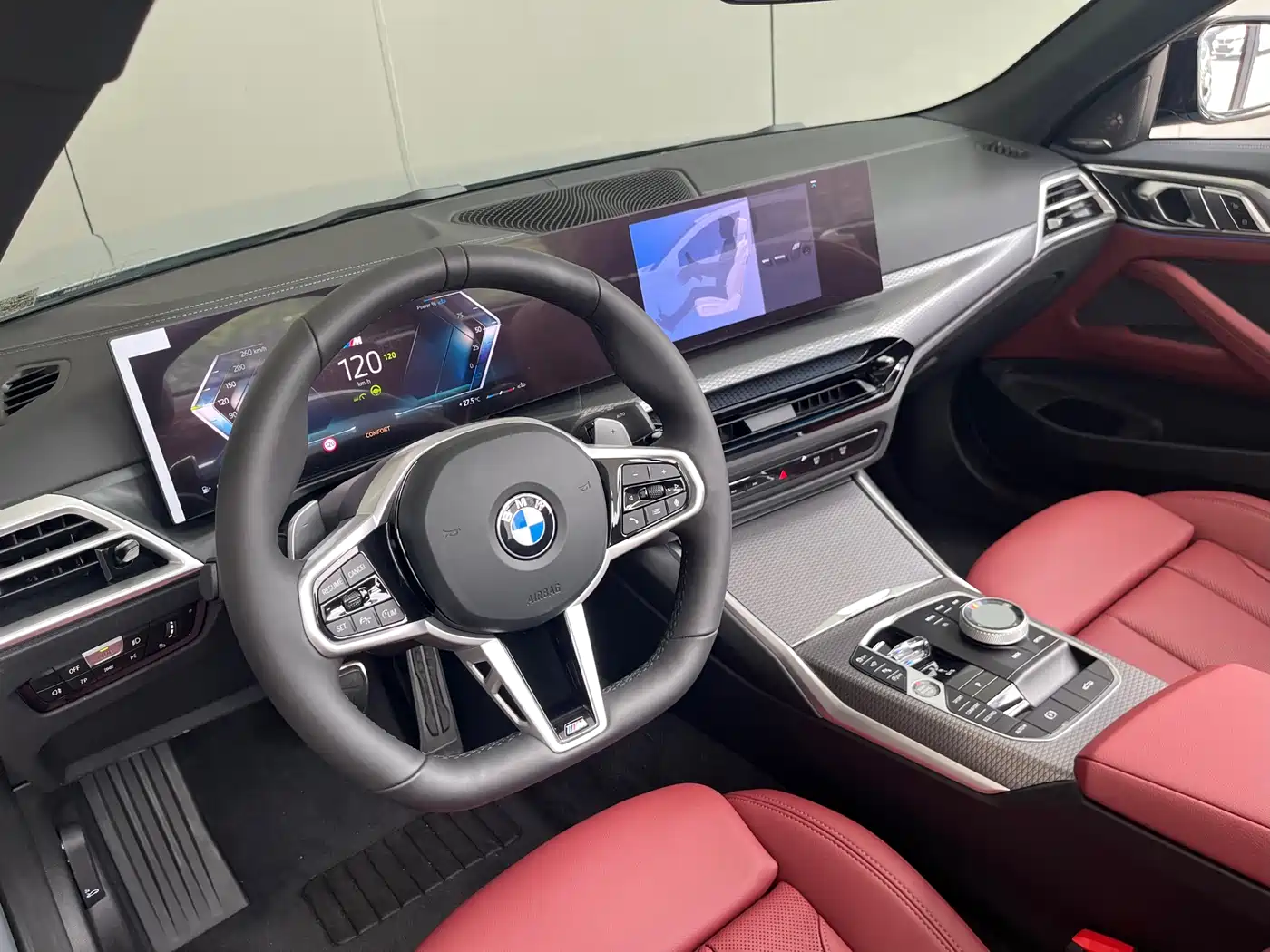 BMW 4 Series 2024 430i Convertible M Sport Shadow Edition фото 6