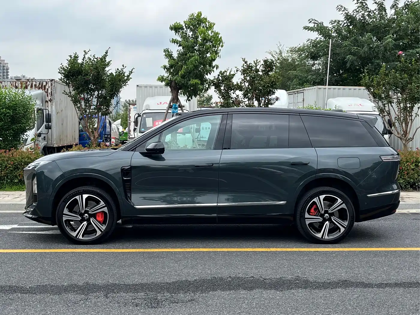 NIO ES8 2025 2025 Model 6-Seat Executive Luxury Edition