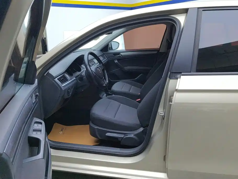 Volkswagen Bora 2018 1.5L Automatic Fashion фото 9