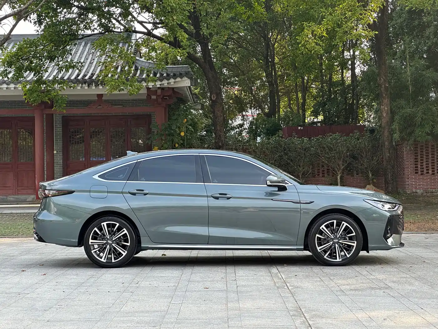 Chery Arrizo 8 PRO 2026 2025 Pro 1.6T Luxury Model+