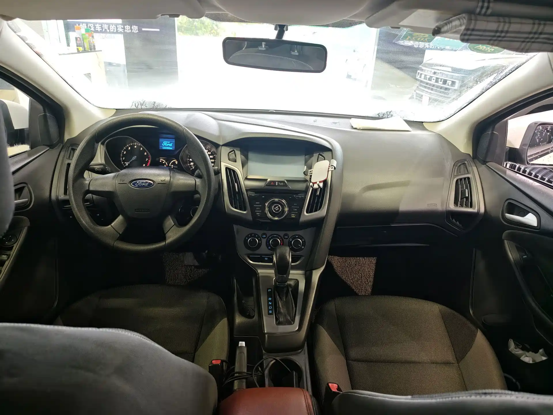 Photo 7 - Ford Focus