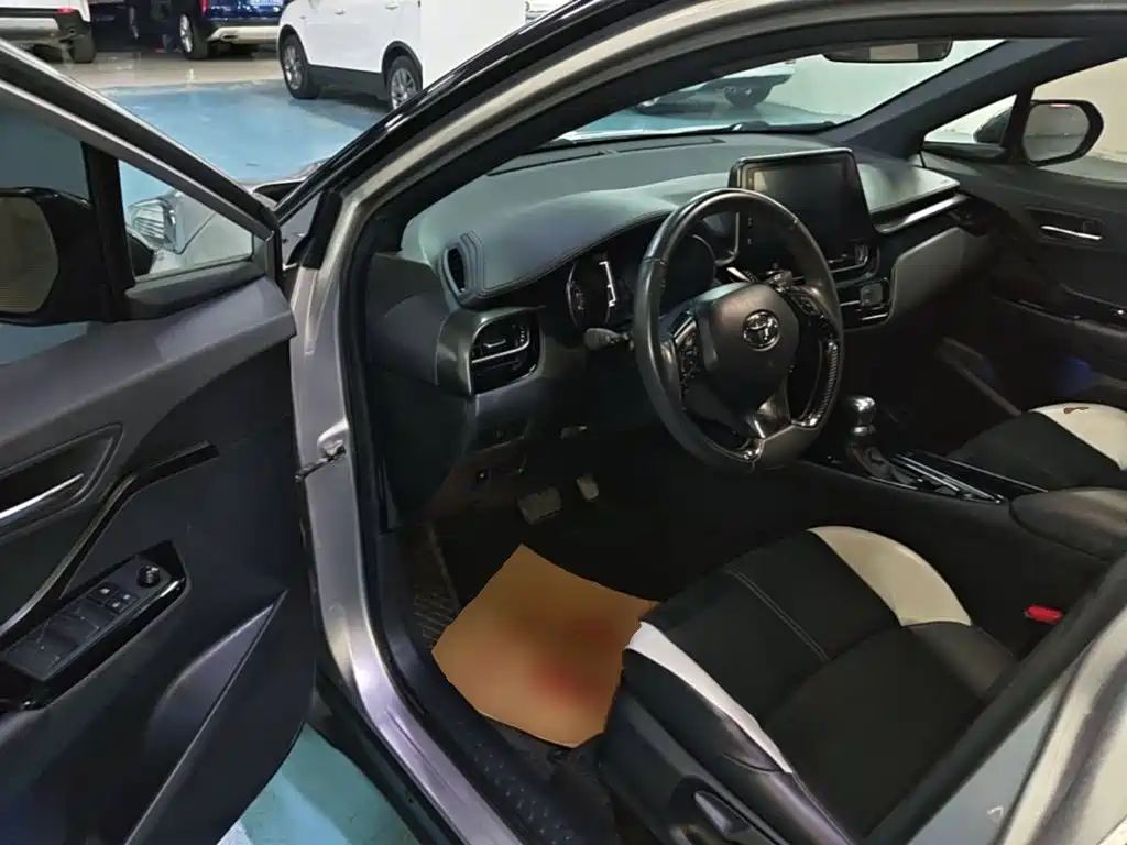 Toyota IZOA 2021 2021 2.0L Yichi SPORT