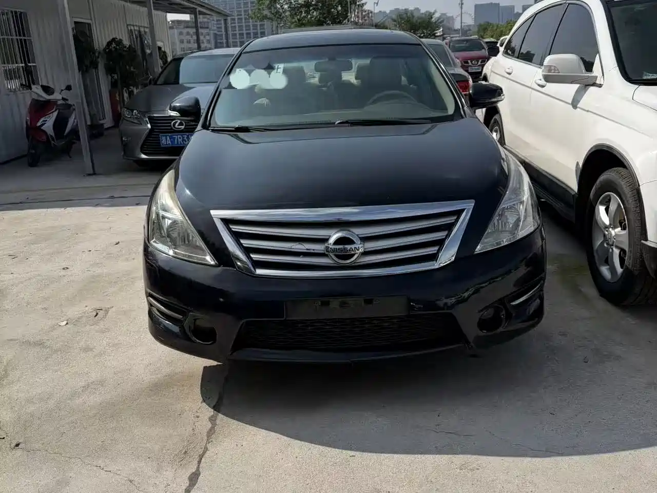 Фото 1 - Nissan Teana