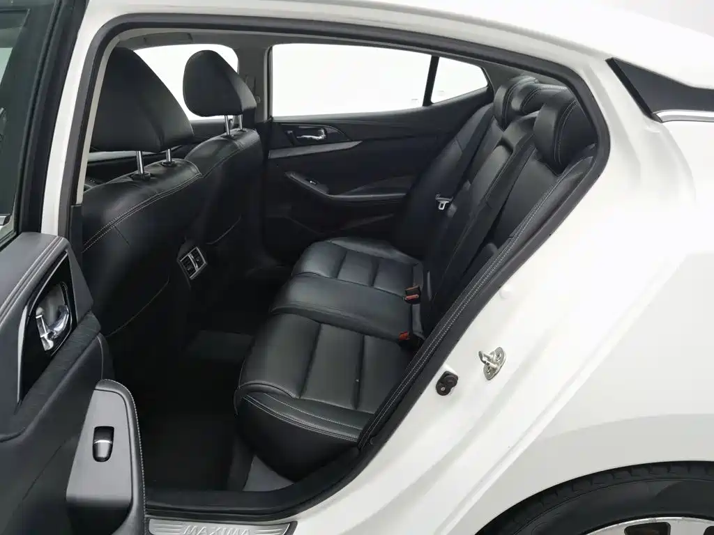 Nissan Cima 2018 2016 2.5L XL Luxury