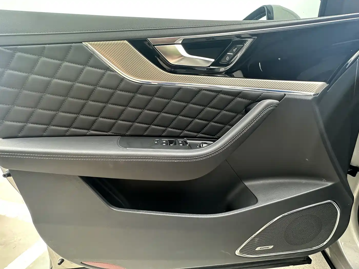 Hongqi HS5 2022 2.0T Smart Connect Premium Edition фото 19