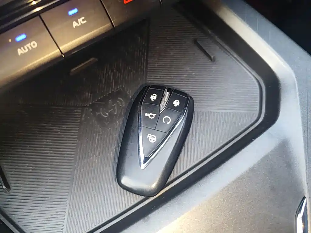 Photo 9 - Changan X5 PLUS