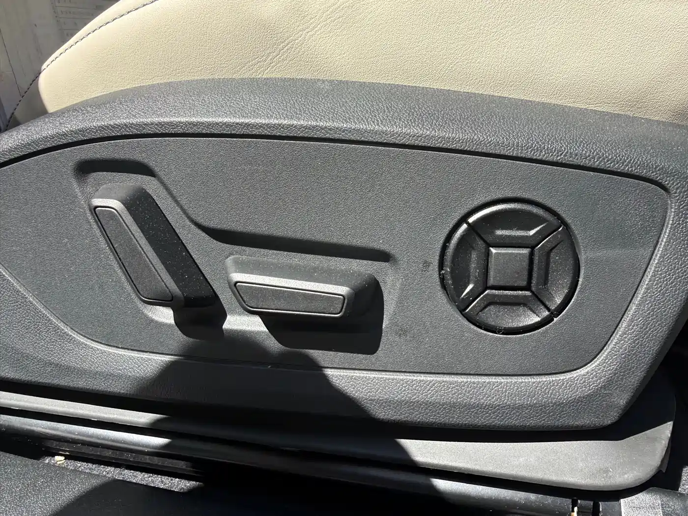 Audi Q4 e-tron 2024 40 e-tron Creation Edition фото 14