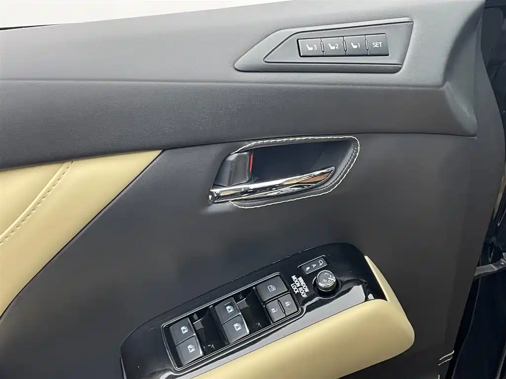 Toyota Alphard 2020 Hybrid 2.5L Luxury Edition фото 12