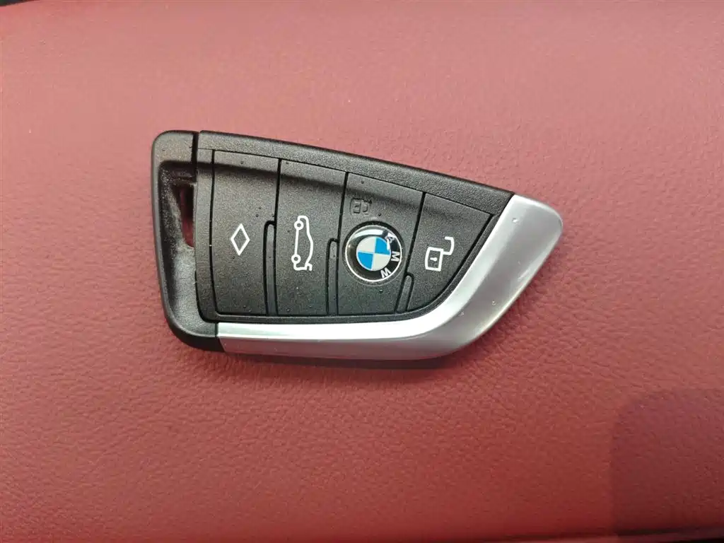 BMW 3 Series 2023 325Li M Sport Package фото 16