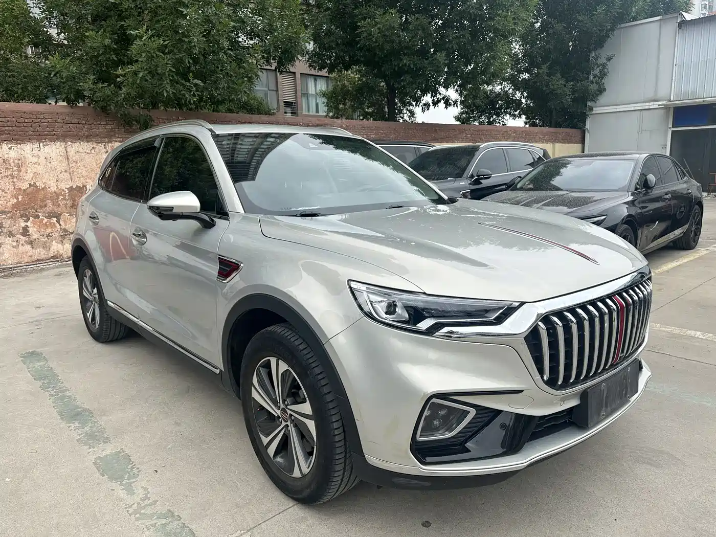 Hongqi HS5 2022 2.0T Smart Connect Premium Edition фото 3
