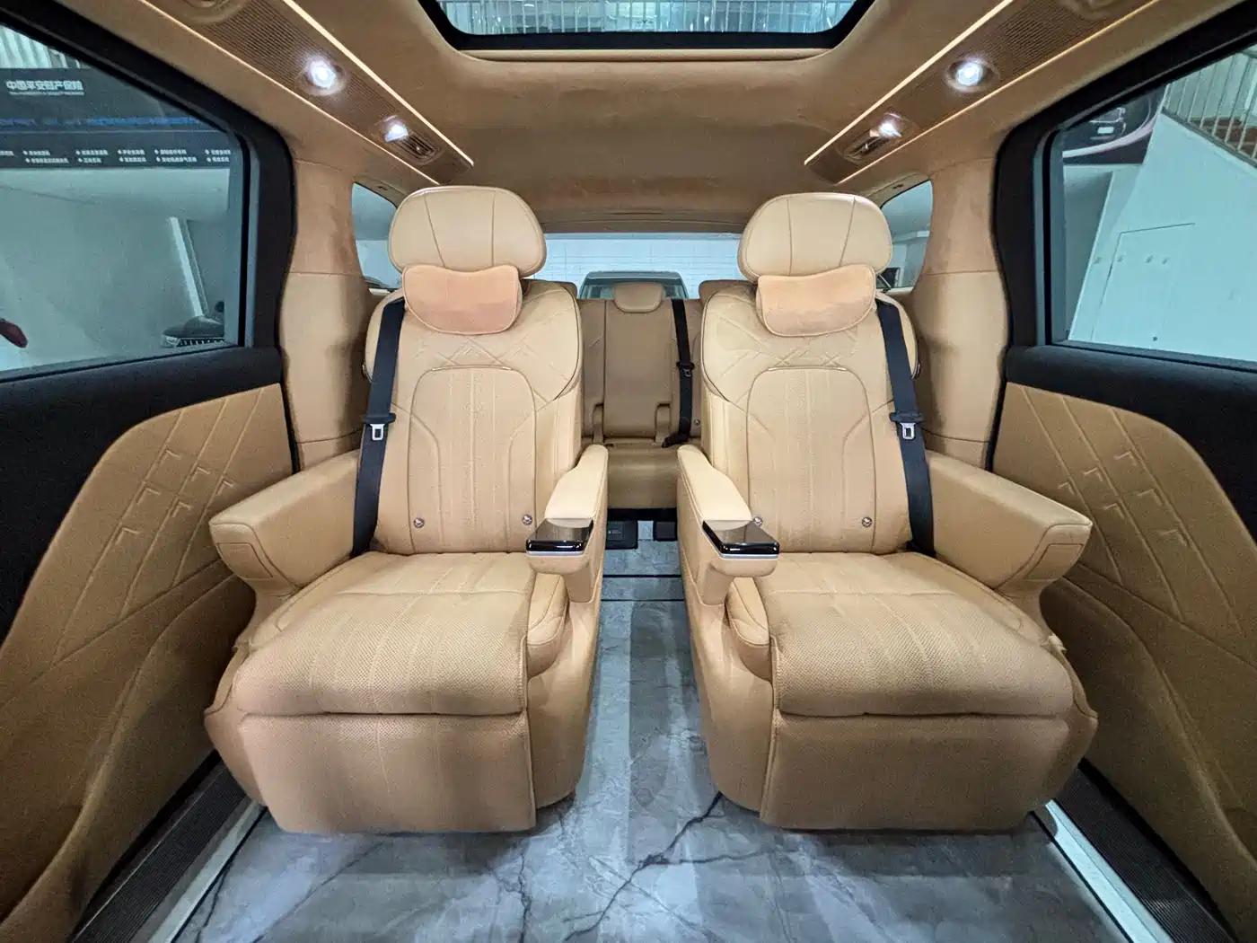Voyah Auto Voyah Dreamer 2025 Model PHEV Basic Version фото 14