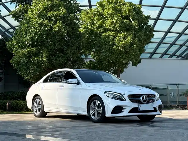 Mercedes-Benz C-Class 2021 C 260 L Sport Edition — фото 3