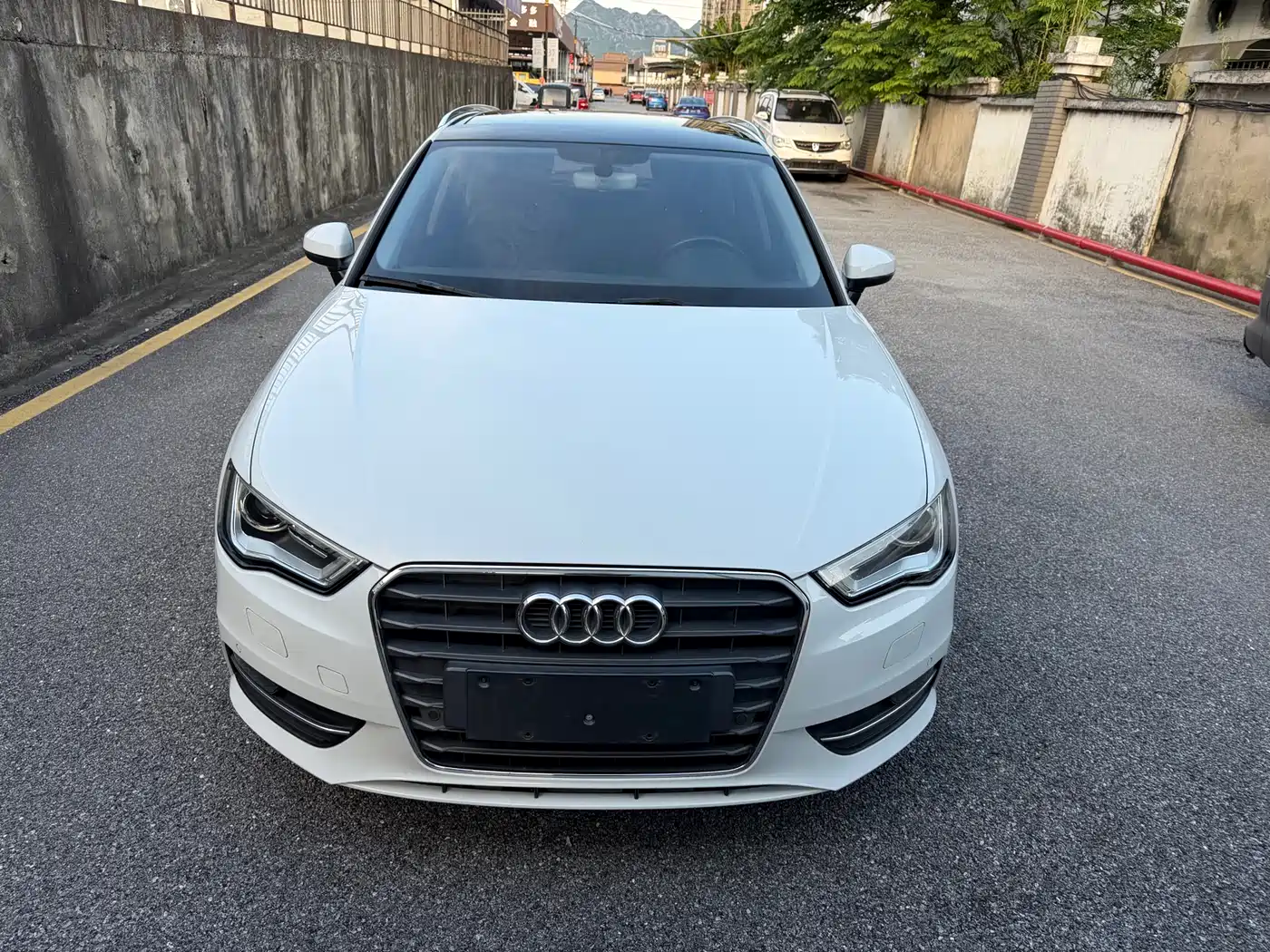 Audi A3 2016 Sportback 35 TFSI Style фото 3
