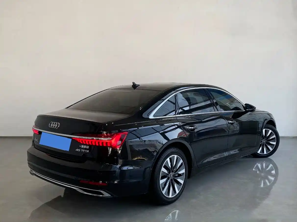 Audi A6L 2024 45 TFSI Premium Elegance фото 5