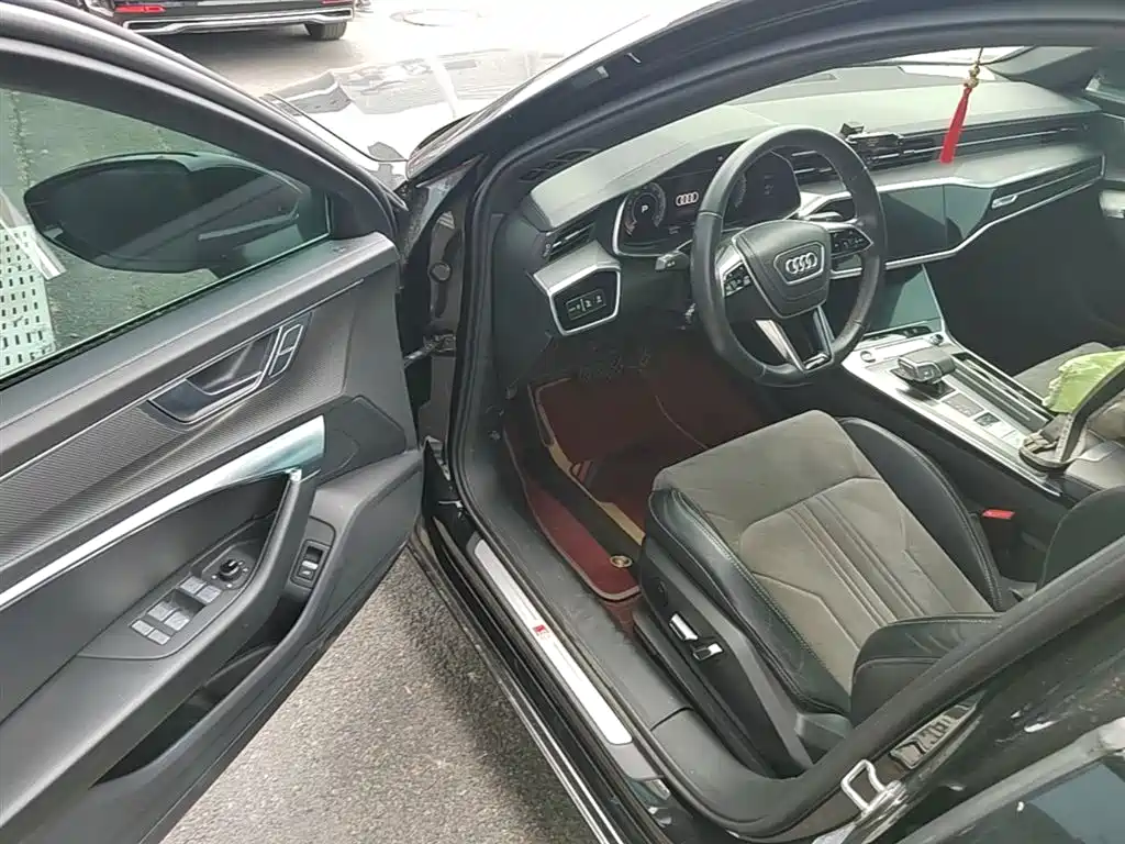 Audi A6L 2023 45 TFSI Premium Selection Dynamic фото 23