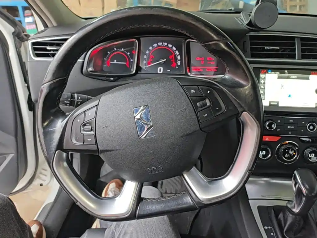 DS 5LS 2014 2014 1.6T Luxury THP160