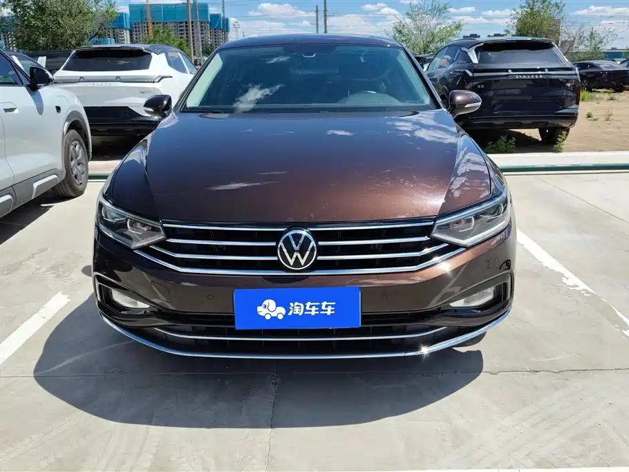 Volkswagen Magotan 2021 330TSI DSG 30th Anniversary Edition фото 2