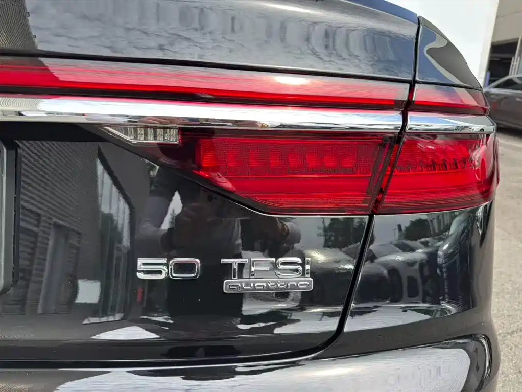 Audi A8 2021 A8L 50 TFSI quattro Comfort фото 18