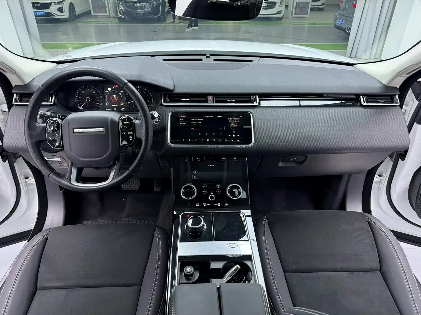 Land Rover Range Rover Velar 2020 P250 фото 7