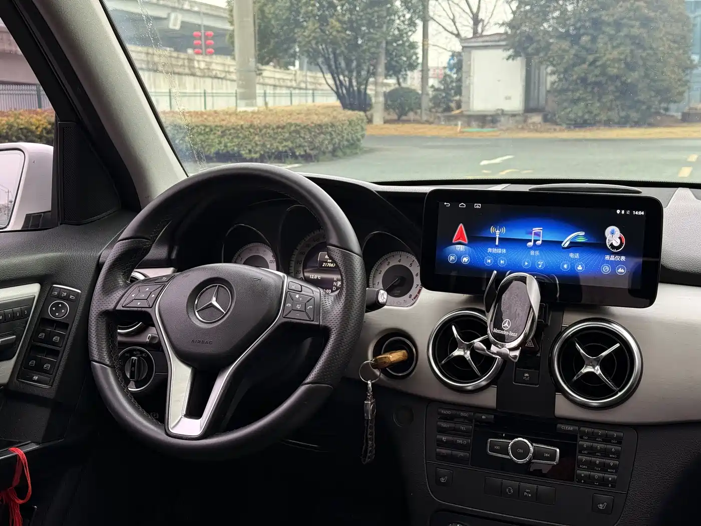 Mercedes-Benz GLK-Class 2013 GLK 300 4MATIC Fashion фото 9