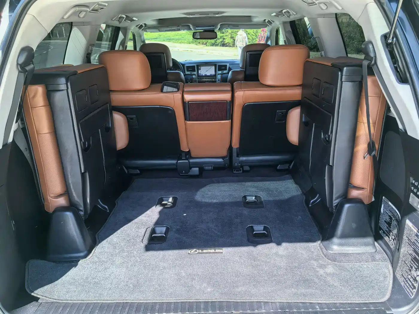 Lexus LX фото 16