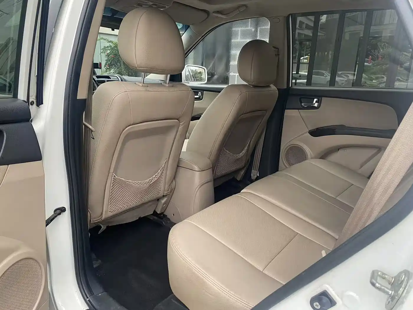 Kia Sportage 2011 2.0L Manual 2WD GLS фото 11
