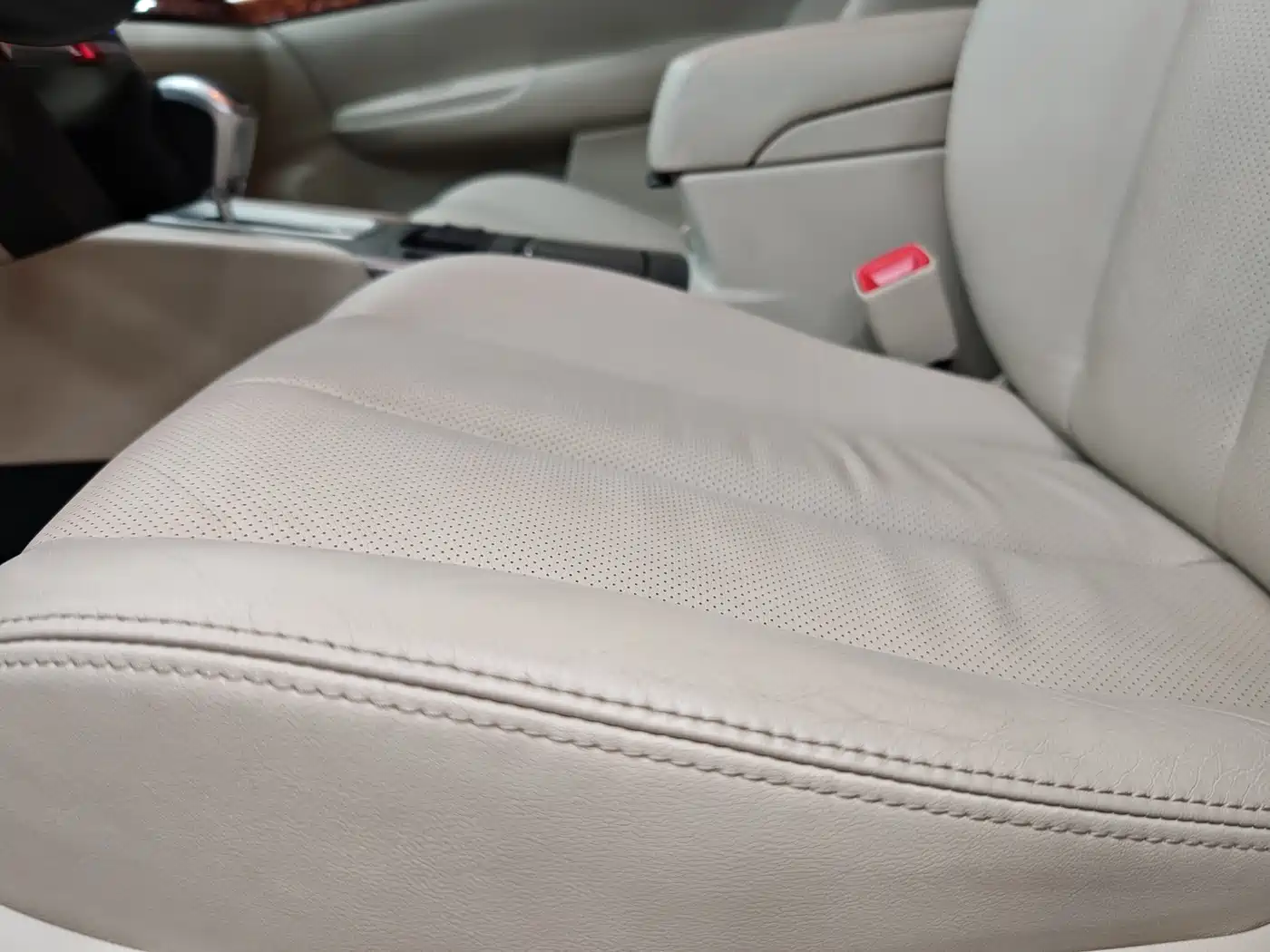 Subaru Outback 2011 2.5i Luxury Navigation Edition фото 23