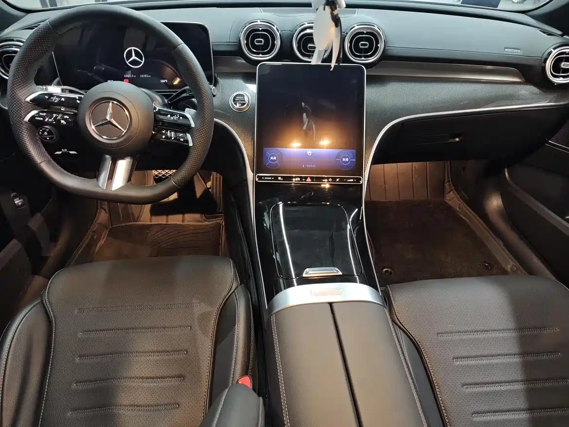 Mercedes-Benz C-Class 2023 C 260 L Sport фото 18