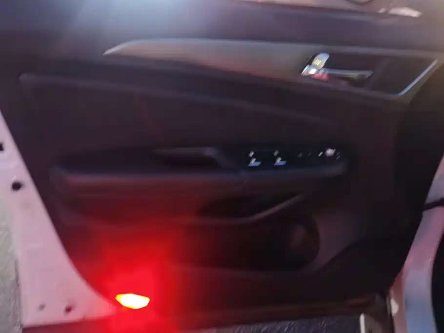 Changan CS75 2015 2014 1.8T Automatic Elite (China IV)