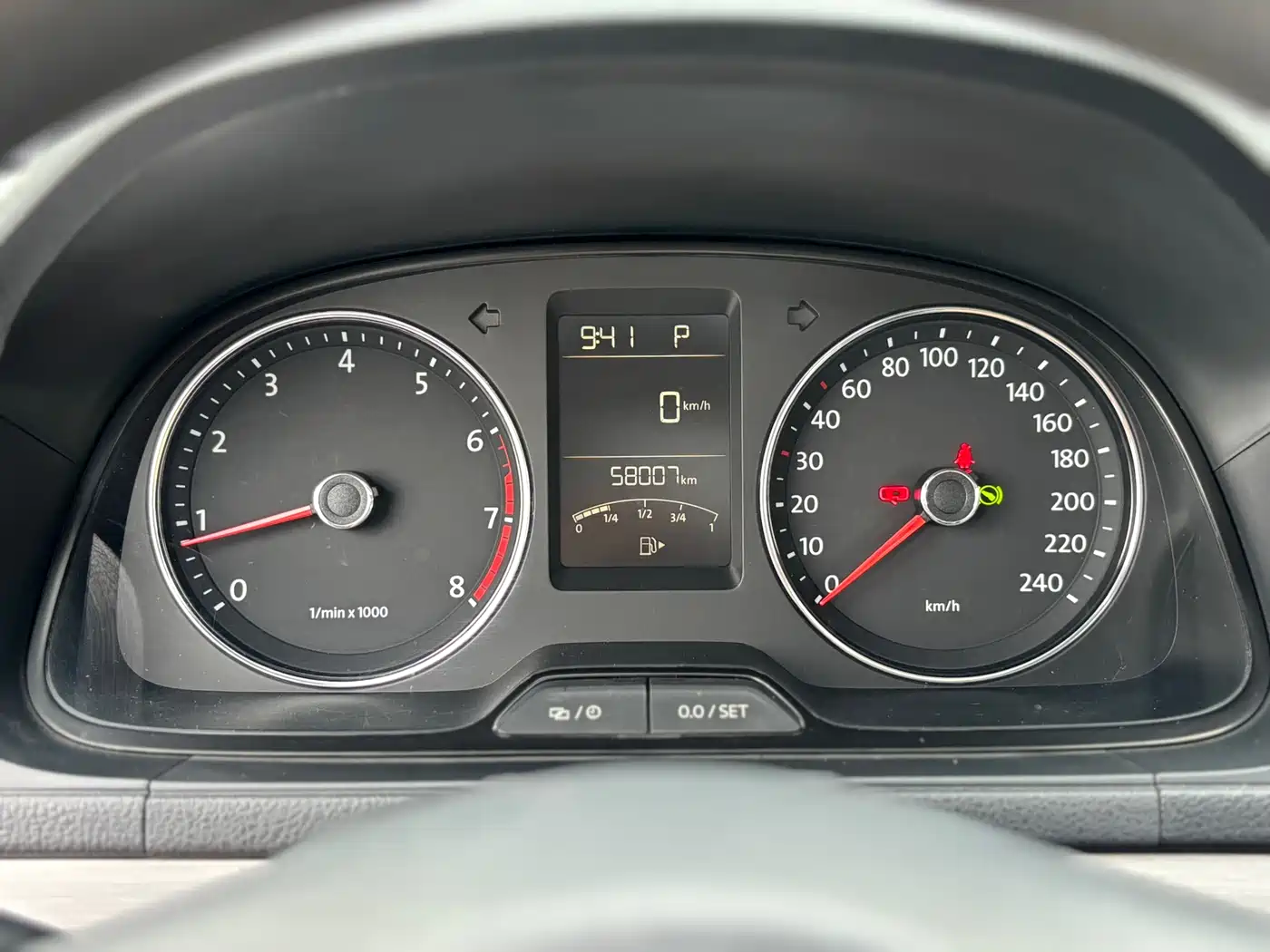 Volkswagen Lavida 2013 Facelift Classic 1.6L Automatic Comfort фото 12