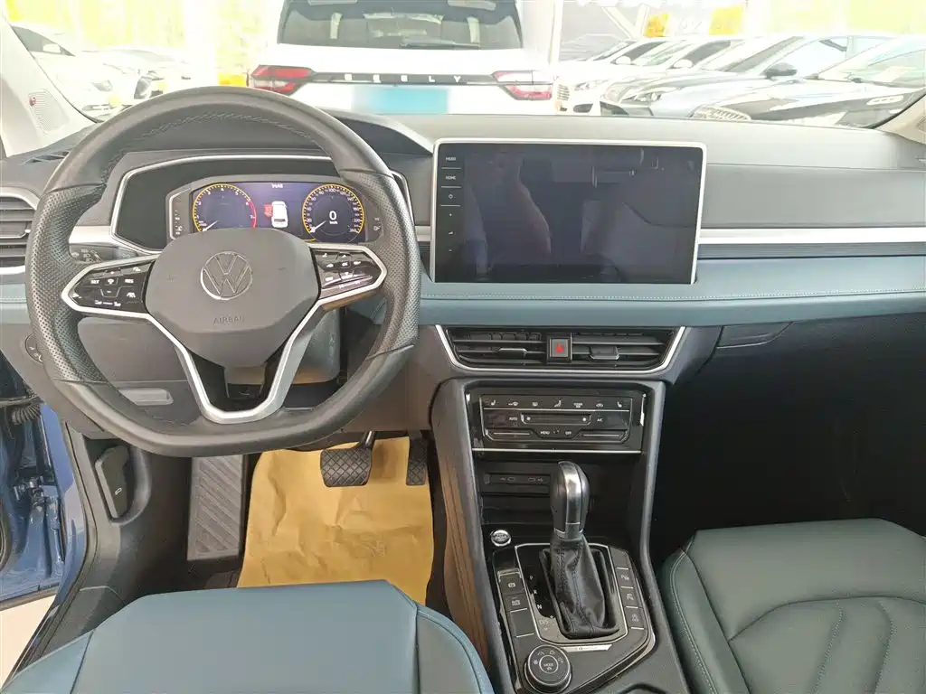 Volkswagen Tharu 2023 330TSI 4WD Moon Premium Edition фото 13