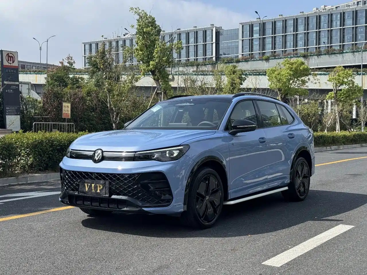 Volkswagen Tiguan L 2025 2026 PRO 380TSI 4WD R-Line Smart Premium Edition