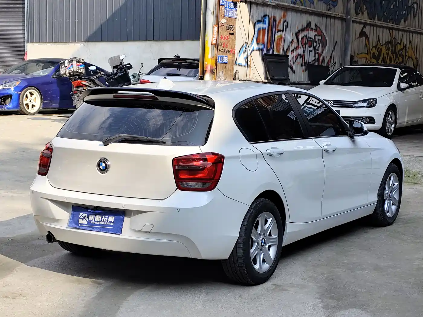BMW 1 Series (Import) 2013 Facelift 116i Leading Model фото 8