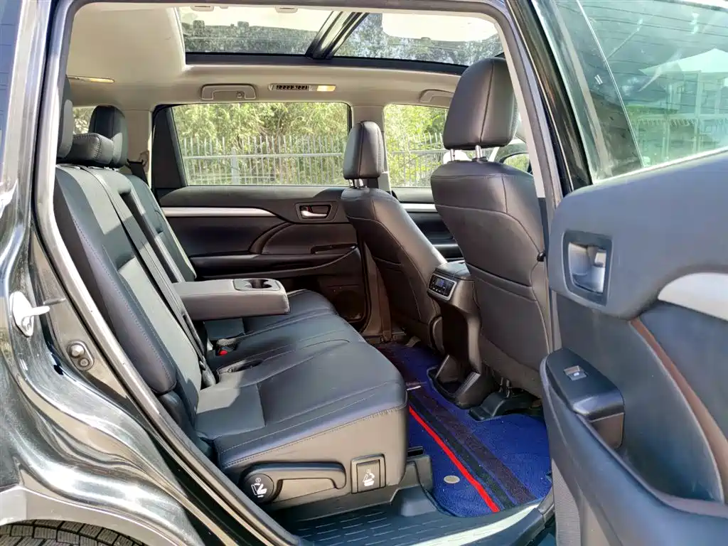 Toyota Highlander 2018 2.0T 4WD Premium 7-seater (China V) фото 11