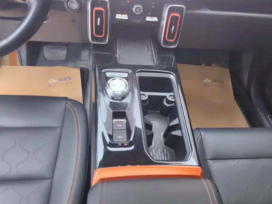 Haval Big Dog 2021 2.0T DCT 2WD Chinese Hound Edition фото 16