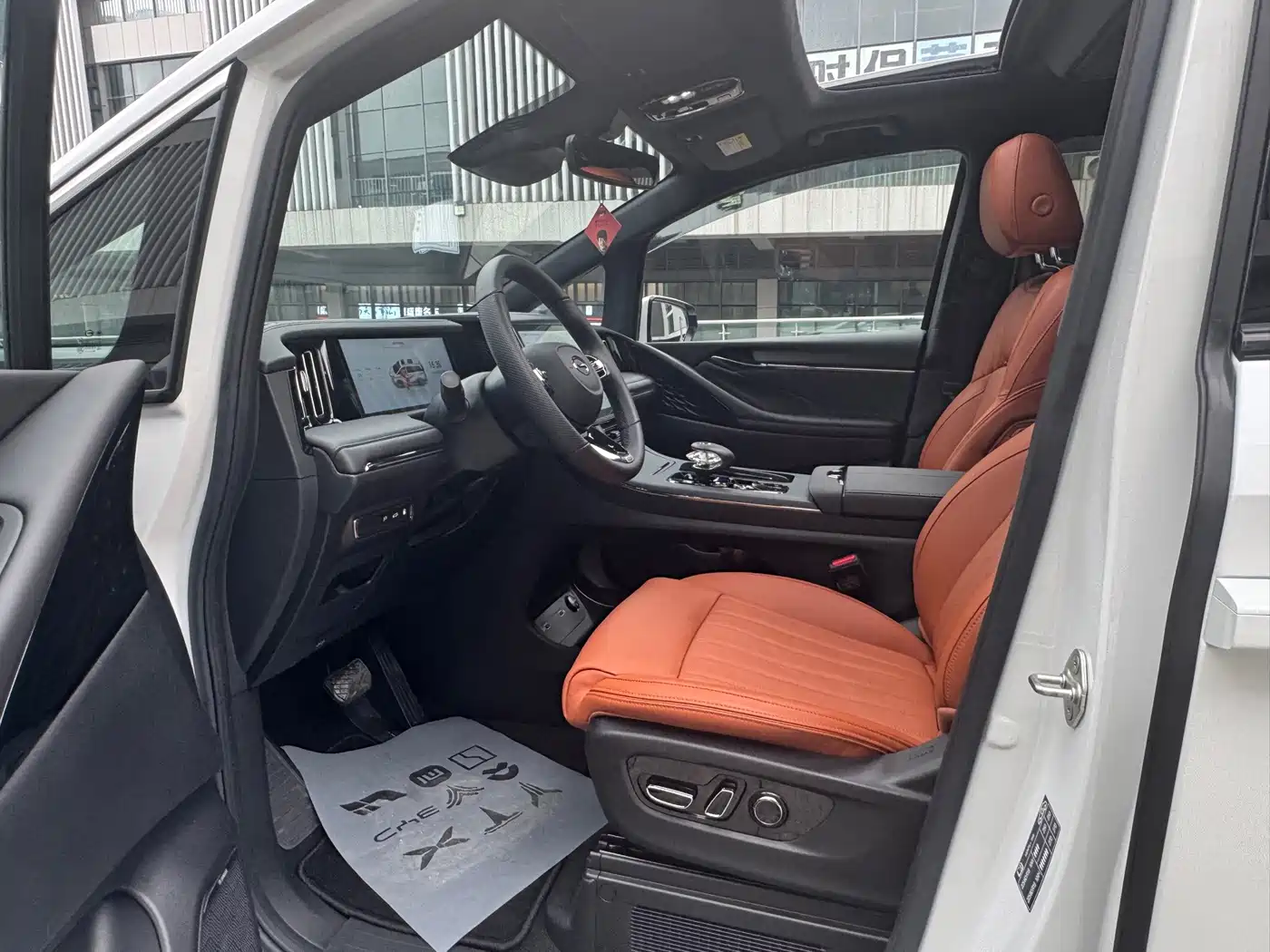 Photo 11 - GAC Trumpchi Trumpchi E9