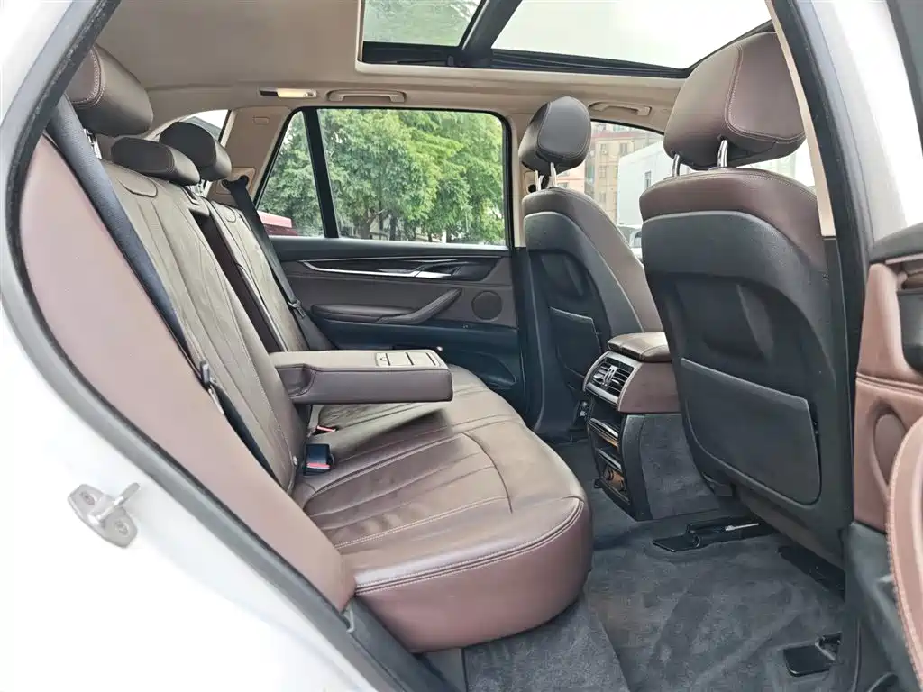 BMW X5 (Import) 2017 xDrive28i фото 25