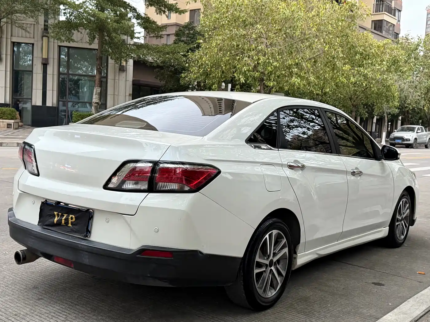 Venucia D60 2018 2018 1.6L CVT Smart Elite Edition