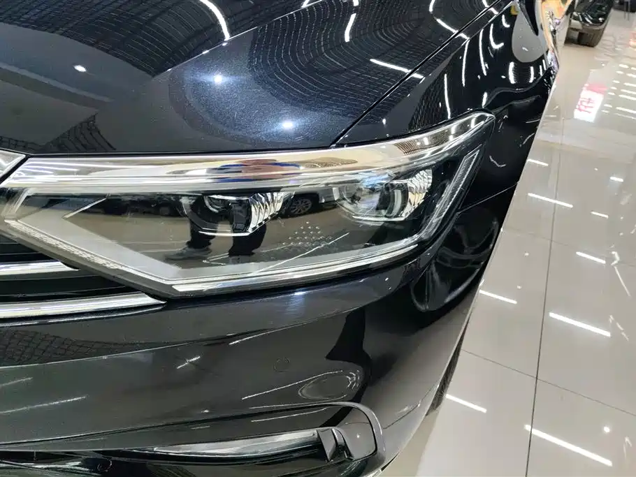 Volkswagen Magotan 2020 330TSI DSG Leading фото 5