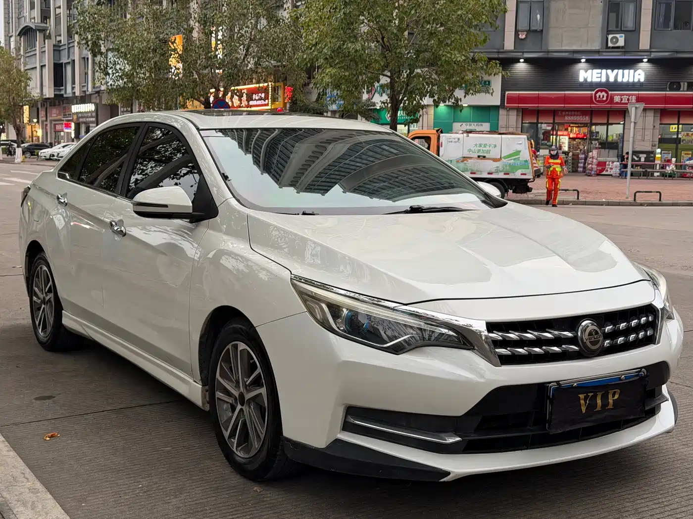 Venucia D60 2018 2018 1.6L CVT Smart Elite Edition