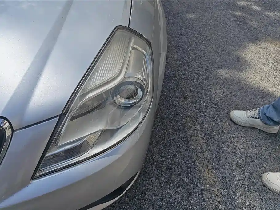 Buick Excelle 2013 1.5L Manual Classic Edition фото 5