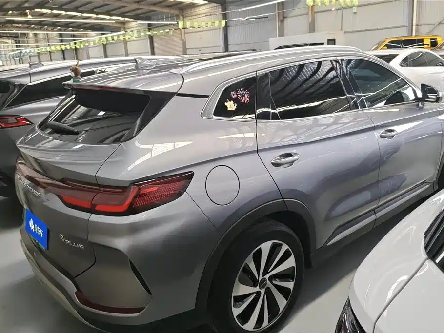 BYD Song PLUS PHEV 2024 Glory Edition DM-i 110km Flagship фото 3
