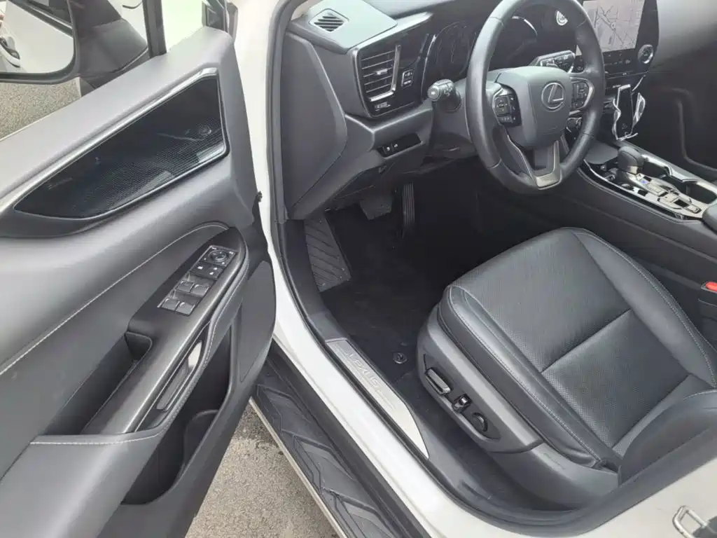 Lexus NX 2023 2022 350h FWD Joy Creation Edition