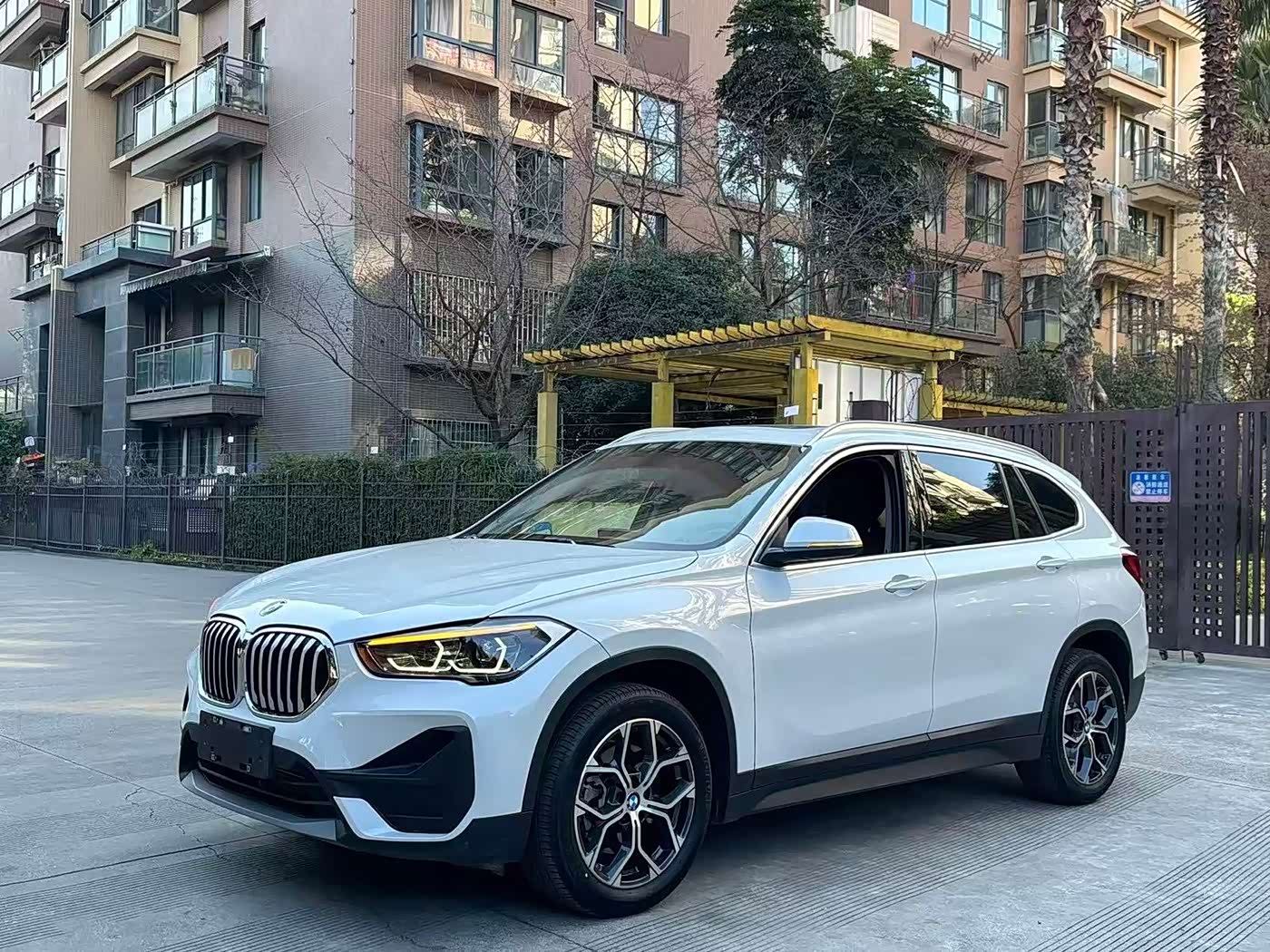 BMW X1