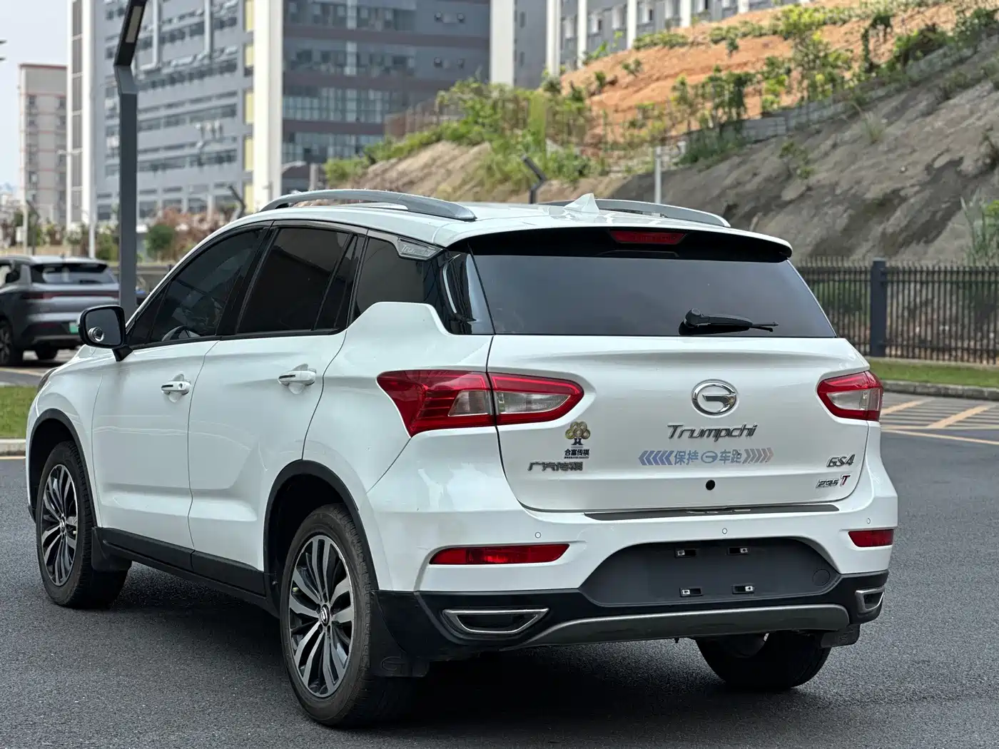 GAC Trumpchi Trumpchi GS4 2016 235T Manual Luxury Edition фото 9